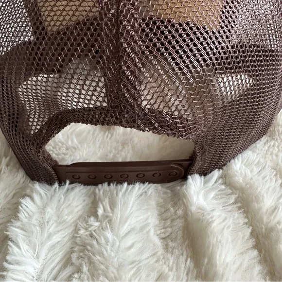 PBR BUD LIGHT CUP Las Vegas Trucker Patch Hat & Gold Chain Trending - Picture 4 of 6